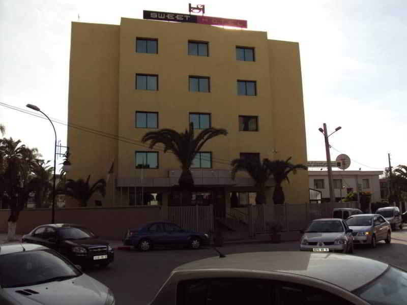 Sweet Hotel Rouiba Bagian luar foto